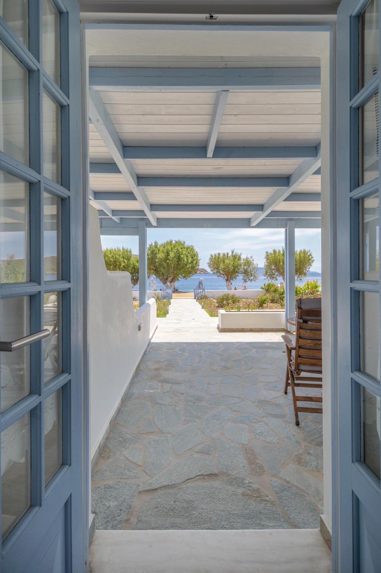 Galazio Seaside Apartments Livadakia Exterior photo
